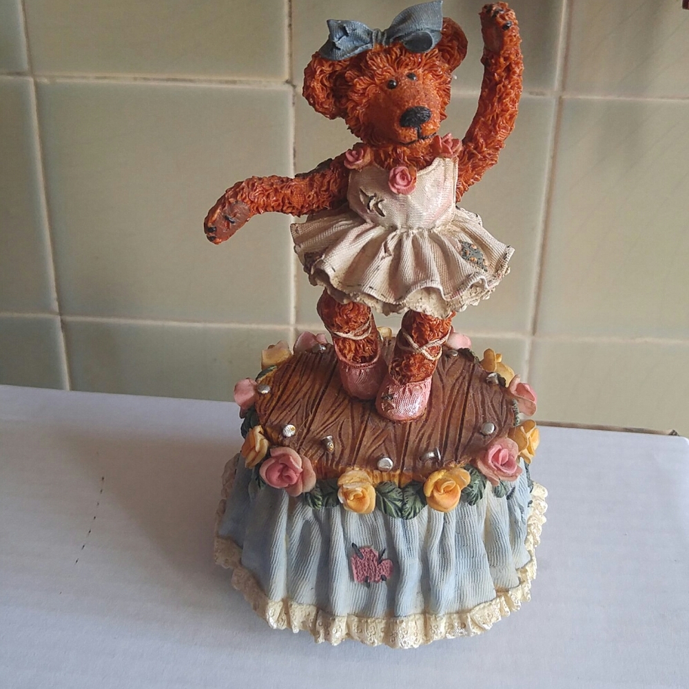 Figurine...🐻Ballerina Bear🐻💃🐻 - Picture 5 of 8